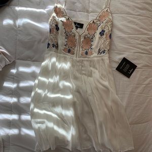 DAISY PETAL PICKIN' IVORY EMBROIDERED DRESS